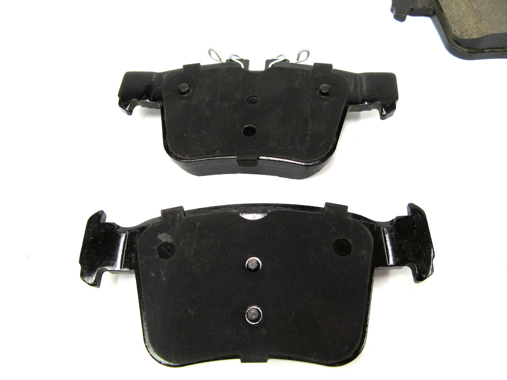 Maserati Levante S front rear brake pads LOW DUST TopEuro #586