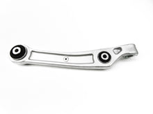 Load image into Gallery viewer, Bentley Bentayga right lower suspension control arm TopEuro #479