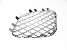 Load image into Gallery viewer, Bentley Continental Flying Spur chrome front bumper grille 3pcs #697