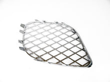 Load image into Gallery viewer, Bentley Continental Flying Spur chrome front bumper grille 3pcs #697