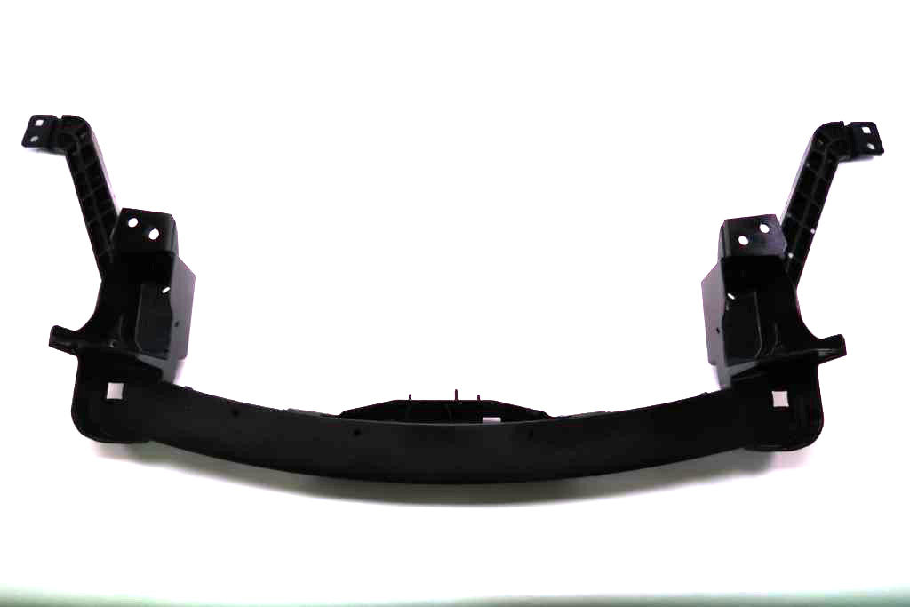 Maserati Quattroporte front cross member #2263