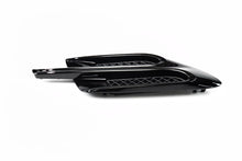 Load image into Gallery viewer, Bentley Bentayga black left right fender air vent grill 2pcs #1863