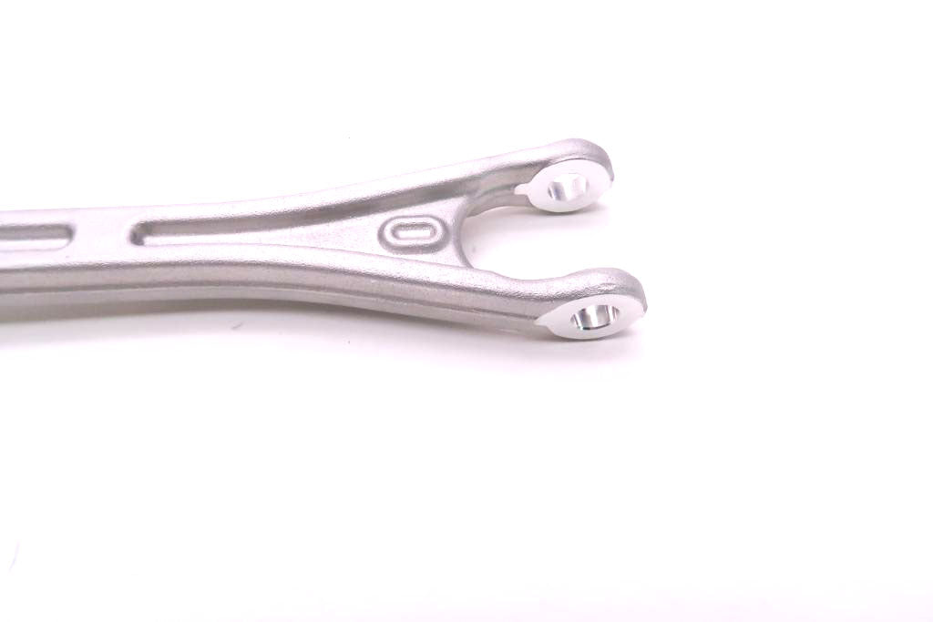 Maserati Levante left or right rear suspension control arms 4pcs #2347