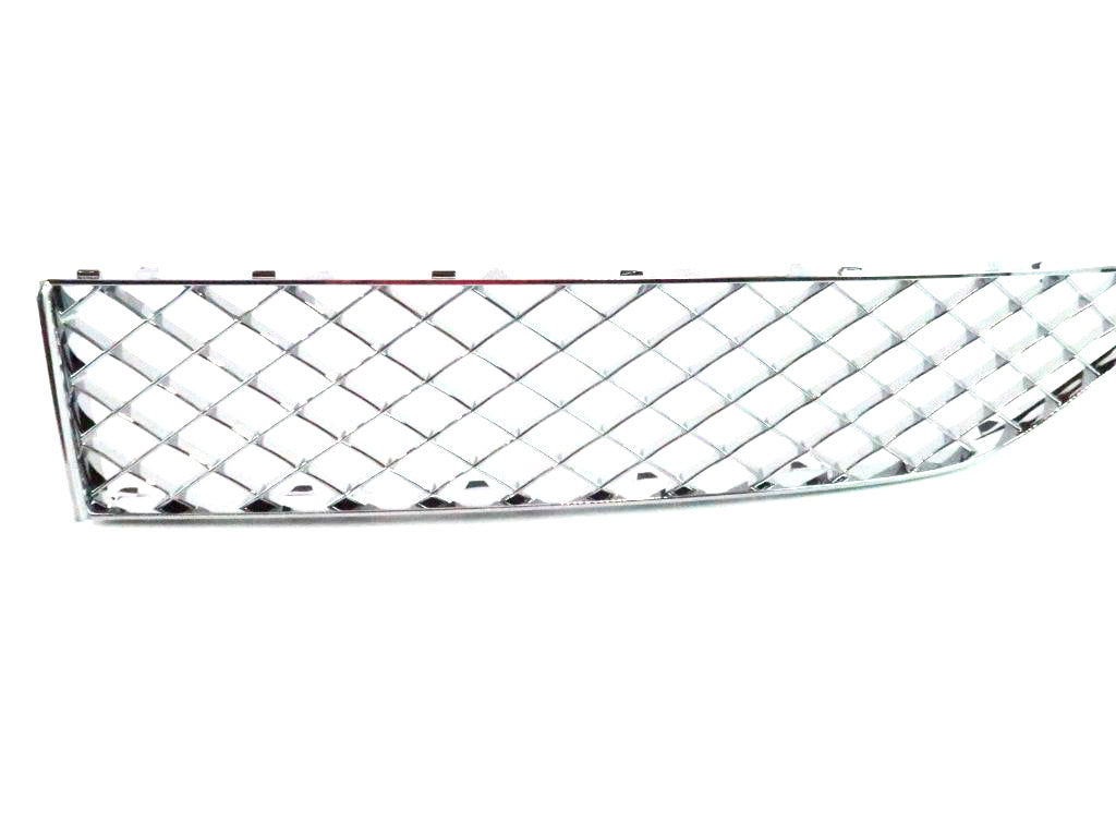 Bentley Bentayga front bumper center grill right side #887