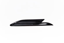 Load image into Gallery viewer, Bentley Bentayga black right fender air vent grill #2018