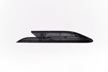 Load image into Gallery viewer, Bentley Bentayga black right fender air vent grill #2018
