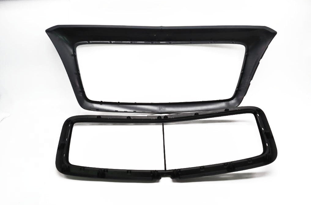 Bentley Bentayga front center grille surround & black trim #2024