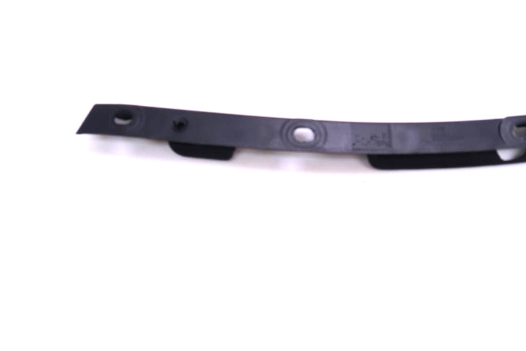 Bentley Bentayga grill trim brackets right #2569