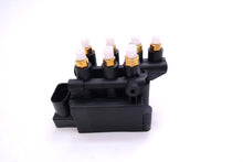 Load image into Gallery viewer, Rolls Royce Cullinan Air Suspension Solenoid Valve Block #2528