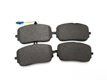 Load image into Gallery viewer, Mercedes Gle450 Gle580 Gls450 Gls580 front brake pads &amp; rotors #2008