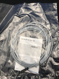 Festo 1PCS SME-8-ZS-KL-LED-24 Proximity Sensor