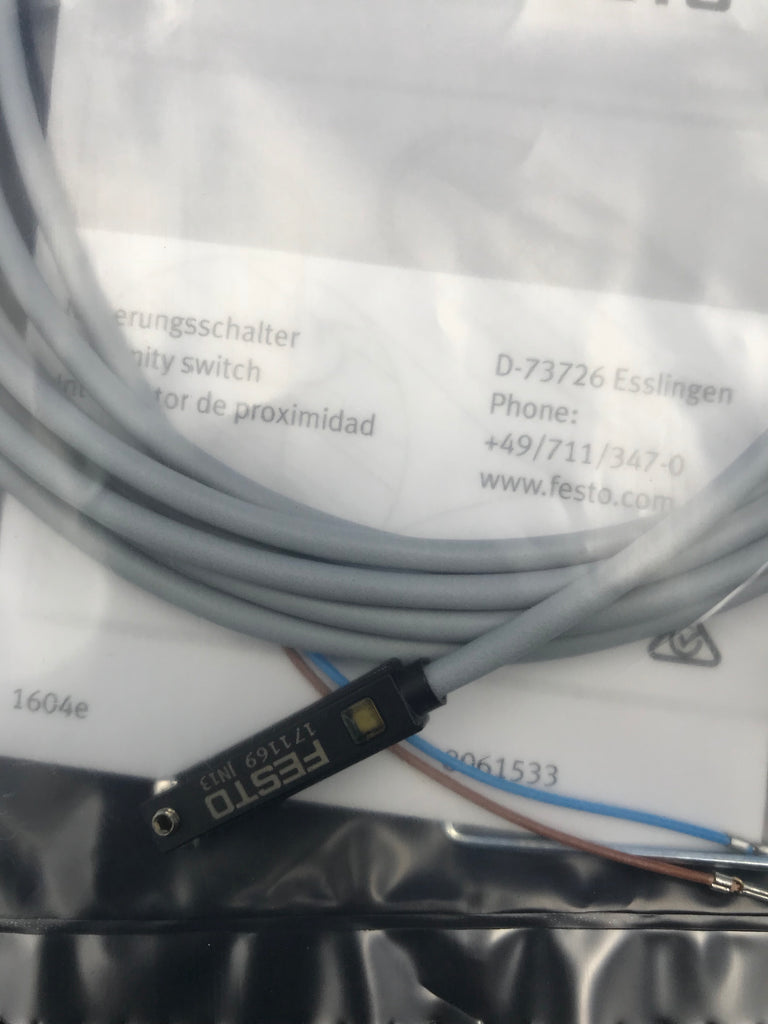 Festo 1PCS SME-8-ZS-KL-LED-24 Proximity Sensor